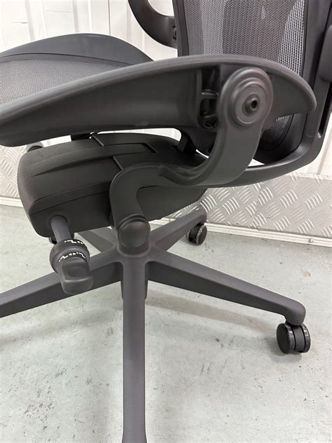 herman miller aeron clearance